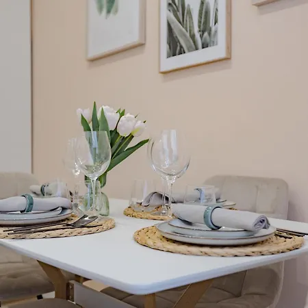 Visconti By Rhospitality It Apartment