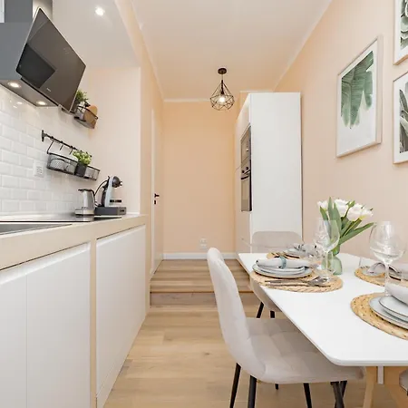 Apartment Visconti By Rhospitality It Rho